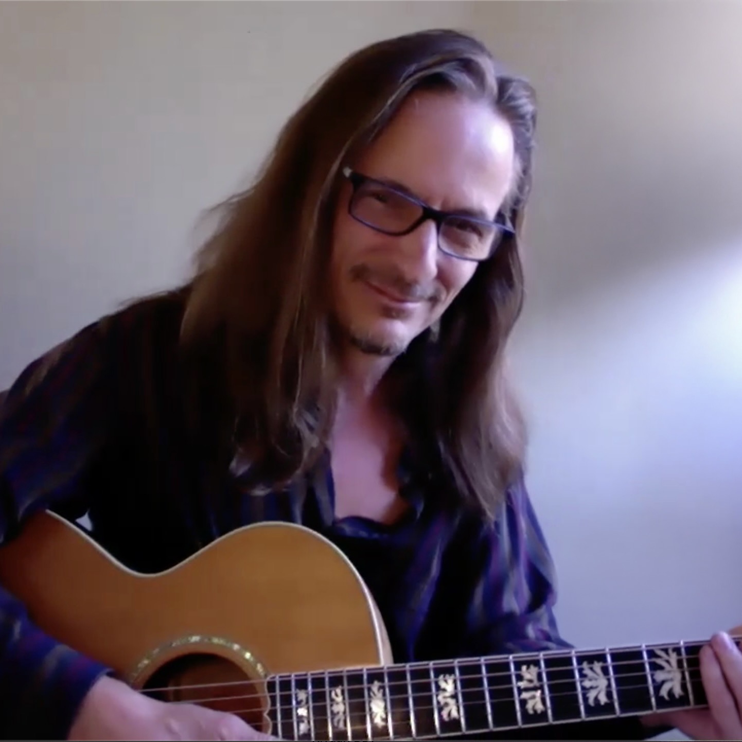 glen-with-guitar_clean